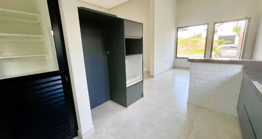 Casa em condomínio fechado com 4 quartos à venda na Rua Ercilia Martins Cruz, Vila Nova Louveira, Louveira