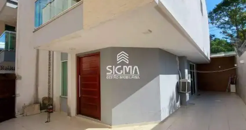 Casa com 3 quartos à venda na Avenida Vereador Roberto Garrido de Souza, 594, Lagoa, Macaé