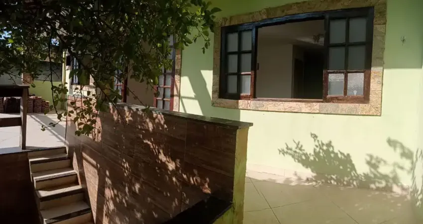 Excelente Casa de 3 quartos e 2 vagas na Rio Grande - Taquara