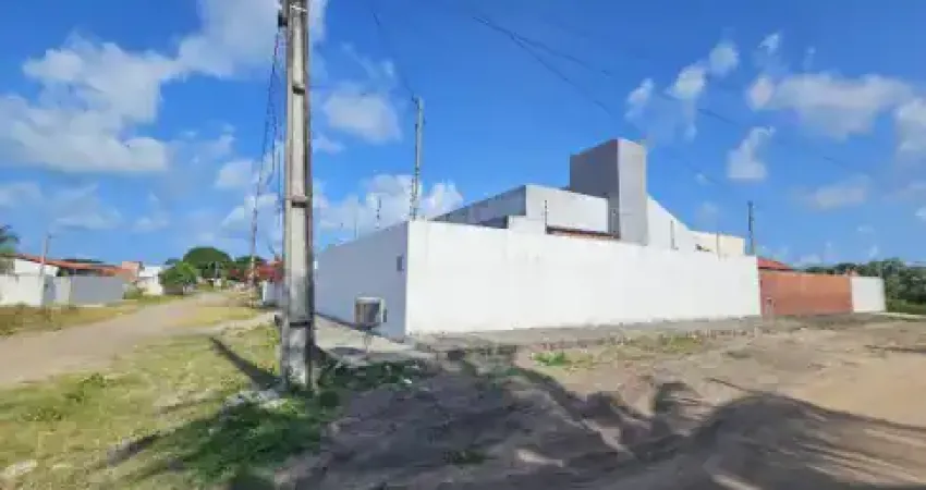 Belissíma casa com 3 quartos terreno 15x15 no village jacumã- condepb