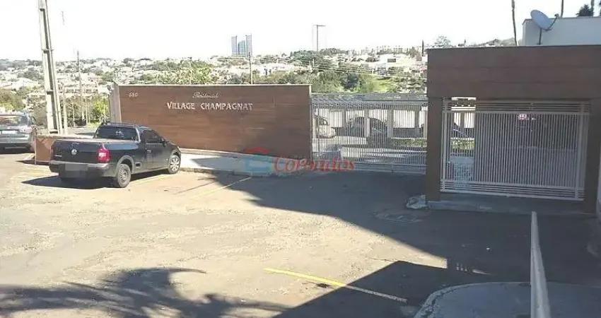 Res Village Champagnat, apartamento REFORMADO c/ 03 quartos (01 suíte), próximo ao Armazém da Moda