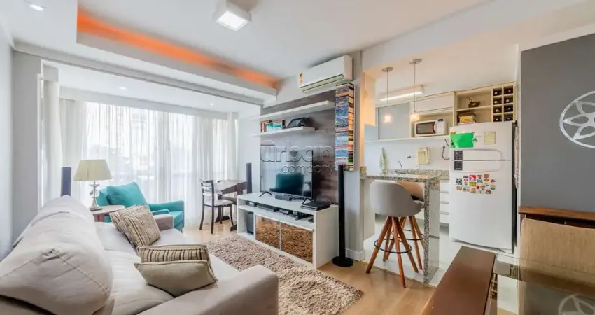 Apartamento com 2 quartos à venda na Beco Andaraí, 675, Passo da Areia, Porto Alegre
