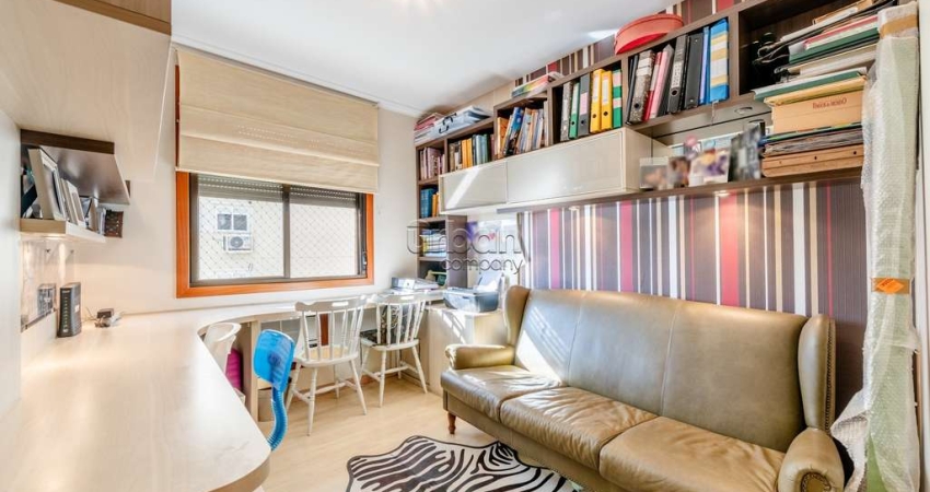 Apartamento com 3 quartos à venda na Rua Roque Calage, 870, Passo da Areia, Porto Alegre