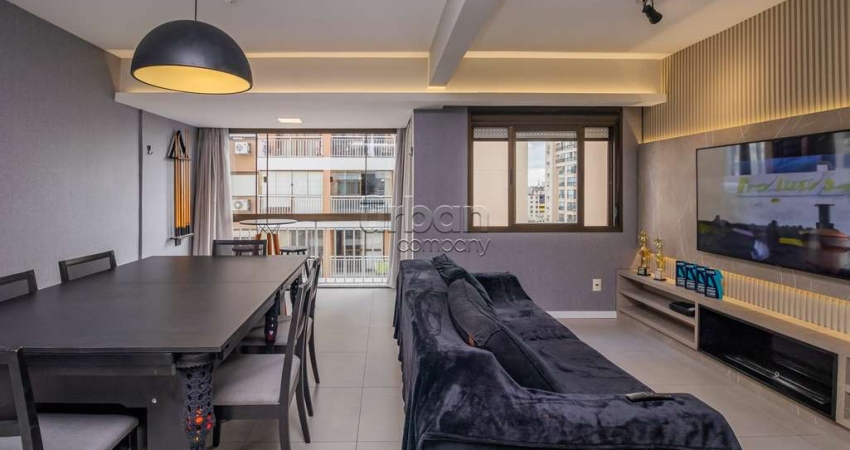 Apartamento com 3 quartos à venda na Beco Andaraí, 566, Passo da Areia, Porto Alegre
