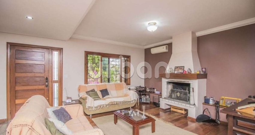 Casa em condomínio fechado com 4 quartos à venda na Praça Paulo de Aragão Bozano, 138, Vila Ipiranga, Porto Alegre