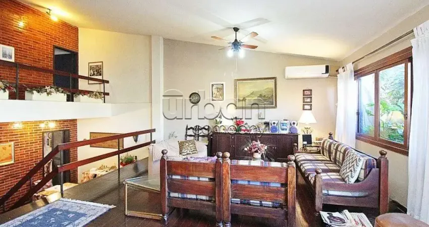 Casa em condomínio fechado com 3 quartos à venda na Rua Senador Annibal Di Primio Beck, 325, Boa Vista, Porto Alegre