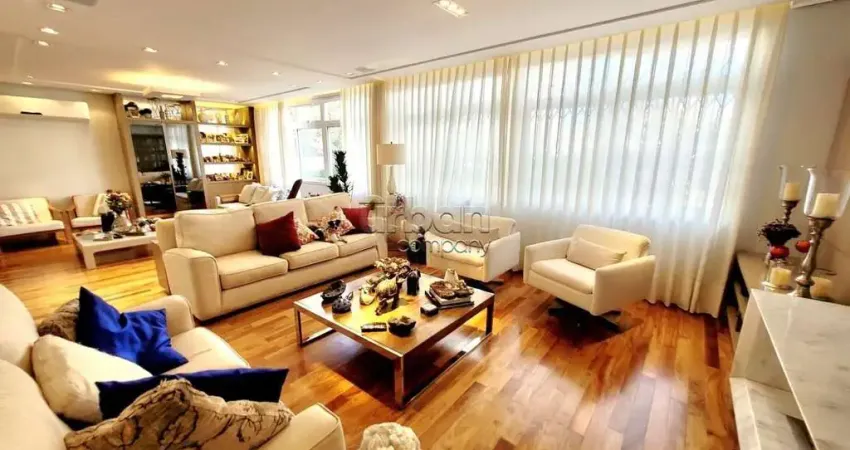 Apartamento com 3 quartos à venda na Avenida Venâncio Aires, 552, Farroupilha, Porto Alegre