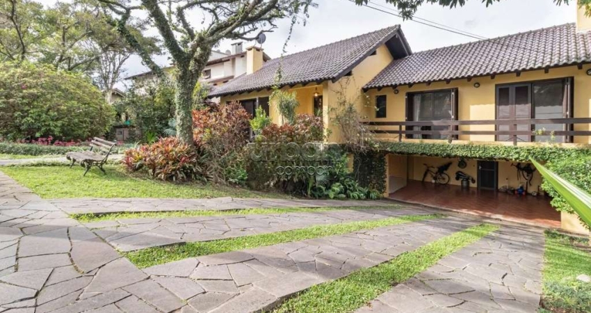 Casa em condomínio fechado com 5 quartos à venda na Avenida Firmino Octávio Bimbi, 255, Cavalhada, Porto Alegre