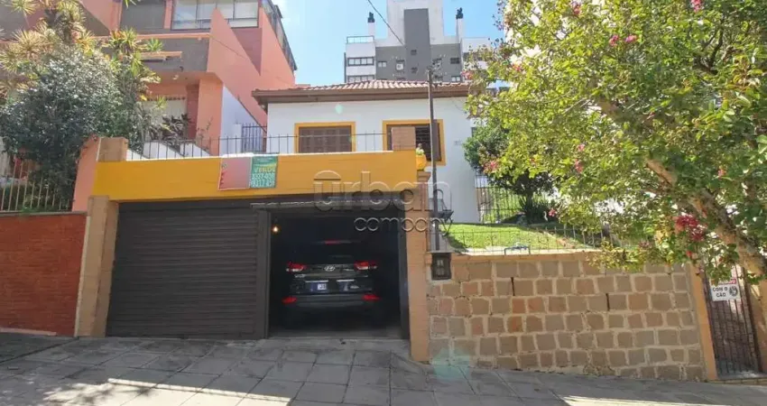 Casa em condomínio fechado com 3 quartos à venda na Rua Professor Fitzgerald, 57, Petrópolis, Porto Alegre