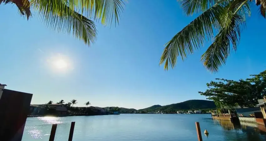Casa com 2 dormitórios à venda, 97 m² por R$ 640.000,00 - Ogiva - Cabo Frio/RJ