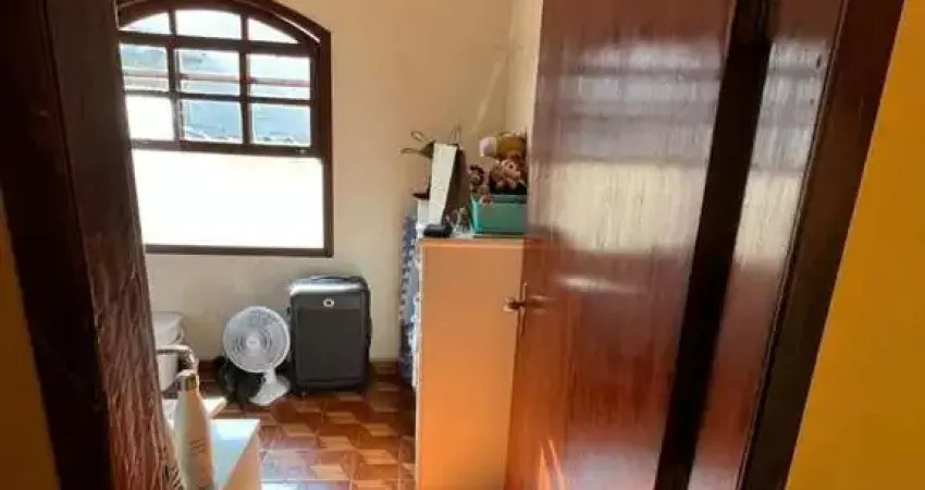 Sobrado com 3 dormitórios à venda por R$ 680.000,00 - Vila Pires - Santo André/SP