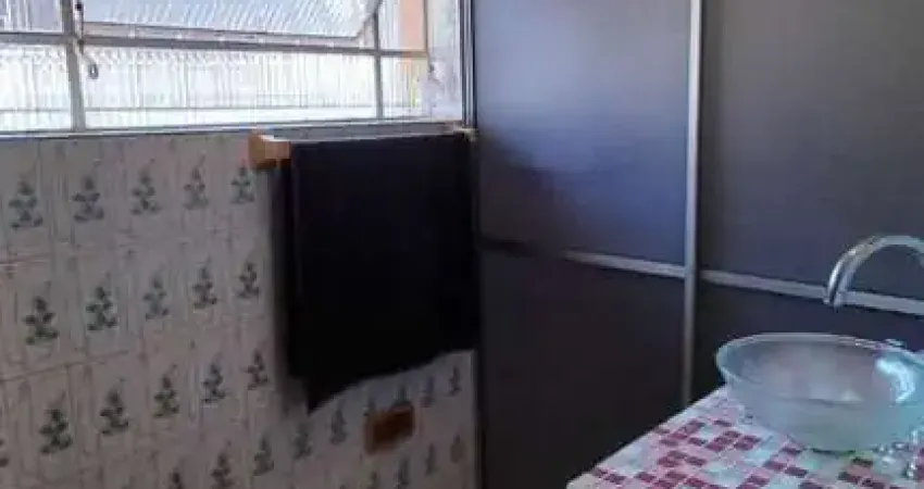 Sobrado com 3 dormitórios à venda, 183 m² por R$ 630.000,00 - Vila Pires - Santo André/SP