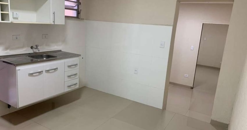 Casa com 1 dormitório para alugar por R$ 1.140,00/mês - Vila Helena - Santo André/SP