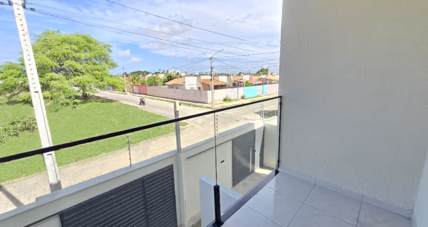 Duplex  com 2 suítes, recém construído, em Nova Esperança