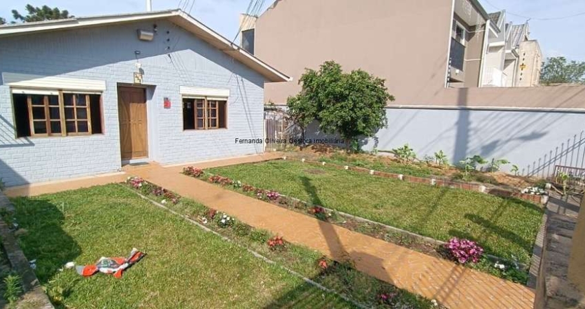 Oportunidade única: Casa à venda em Curitiba-PR, no bairro Guaíra, 3 quartos, 3 suítes, 1 sala, 2 banheiros, 3 vagas de garagem, 93m².Averbada