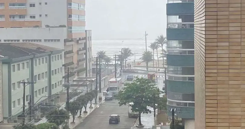 Apartamento Residencial à venda, Guilhermina, Praia Grande - AP0358.