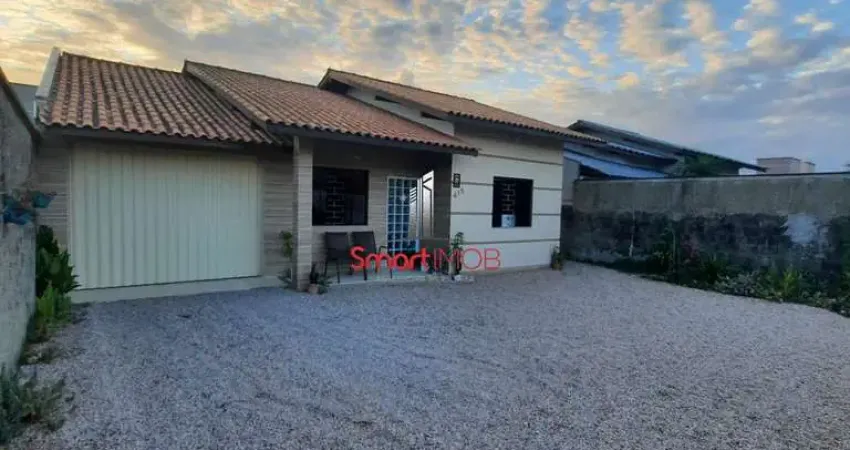 Casa com 2 quartos à venda na Raul Bayer Laus, 615, Centro, Tijucas