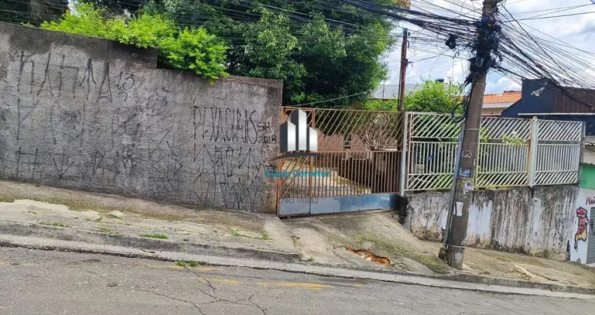 Casa à Venda com 05 Quartos e 06 Vaga de Carro, 435m² por R$ 700.000,00 - Cidade Jardim Cumbica - Guarulhos- SP
