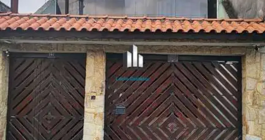 Lindíssimo Sobrado com 03 Dormitórios e 07  Vagas de Carro, 278m² à Venda por R$ 650.000,00 - Jardim Presidente Dutra - Guarulhos/SP.