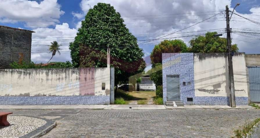 Terreno comercial à venda na Avenida Doutor Ara&#250;jo Pinho, Olhos D'Água, Feira de Santana