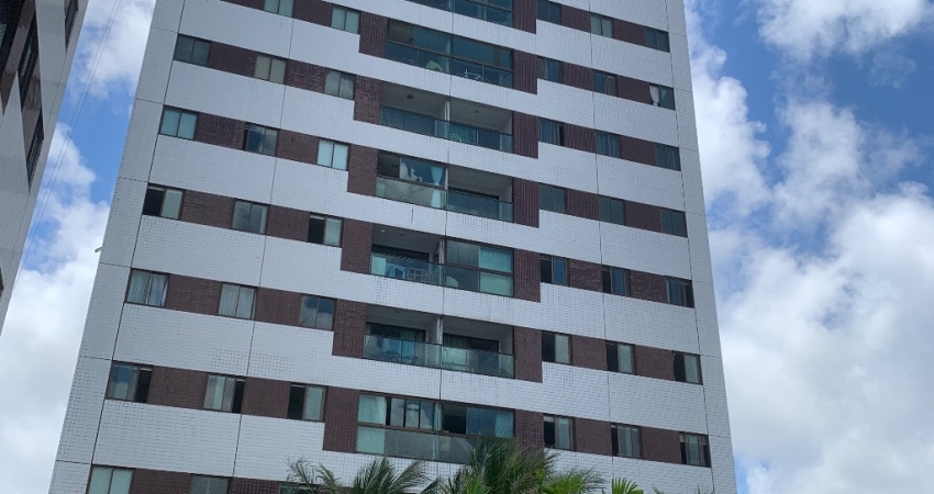 Excelente apartamento no Cordeiro