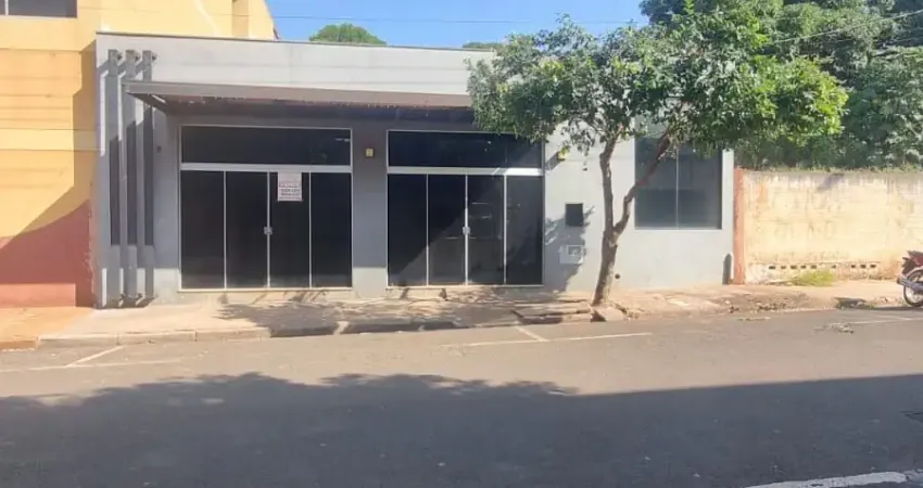 Salão Comercial à Venda, em Assis-SP, no centro da cidade - terreno 230m²