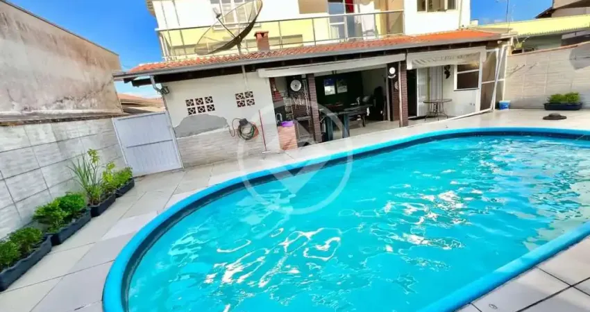 Casa para venda em camboriú, centro, 3 dormitórios, 2 suítes, 3 banheiros, 3 vagas