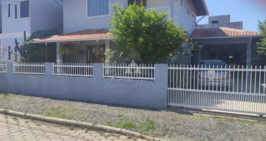 Casa com 4 quartos à venda na 4850(lapa), 232, Itacolomi, Balneário Piçarras