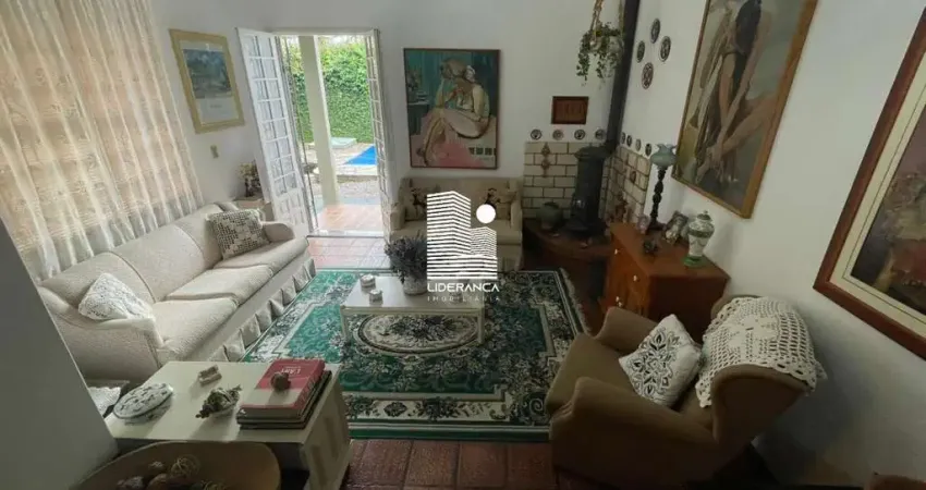 Casa em condomínio fechado com 4 quartos à venda na Rua Itaipu, --, Parque São Jorge, Florianópolis