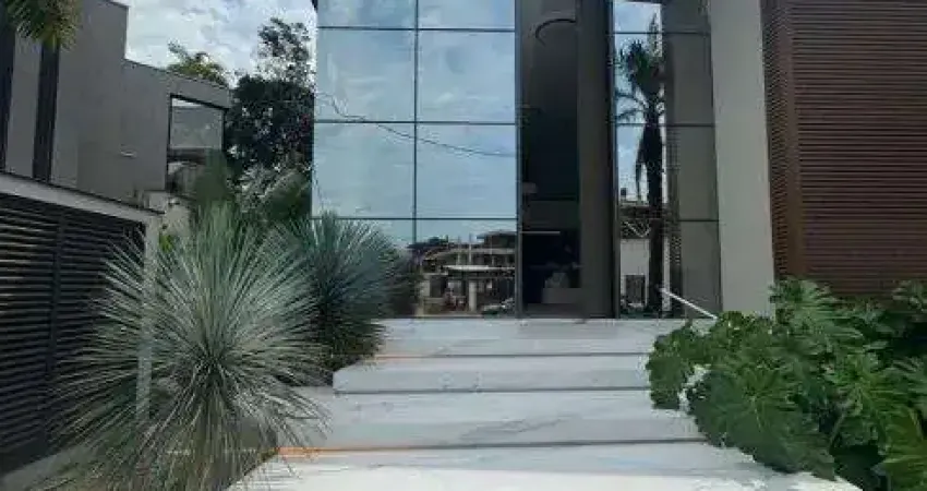 Casa a venda com 06 suites, 06 vagas cobertas e elevador em riviera de sao lourenco