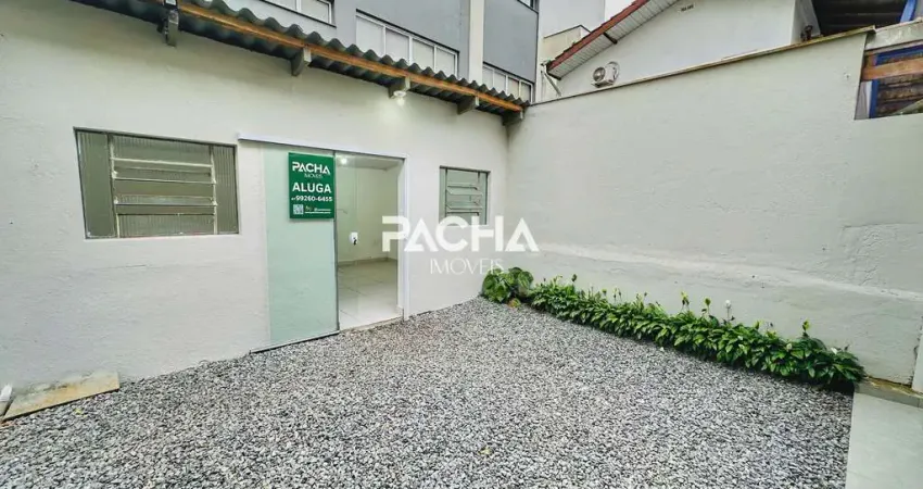 Sala comercial para alugar na Rua Pastor Ferdinand Schlunzen, Centro, Jaraguá do Sul