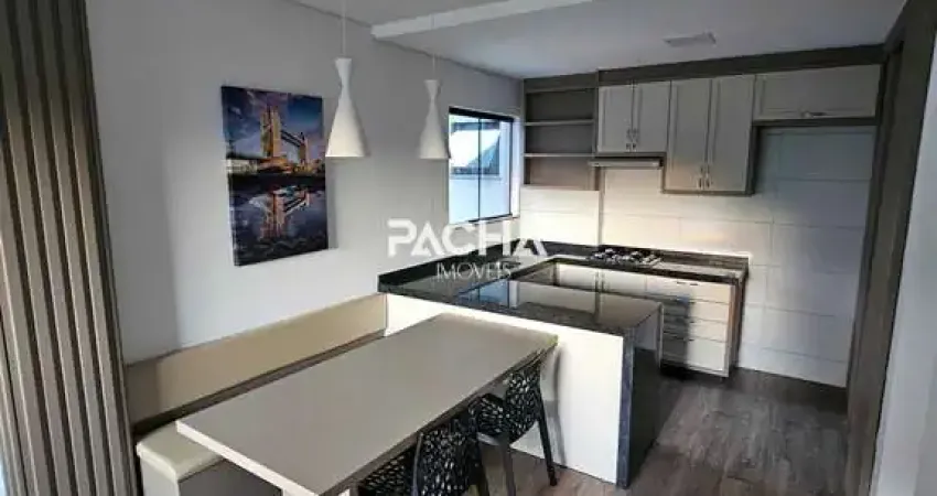 Apartamento novo com móveis planejados no Czerniewicz