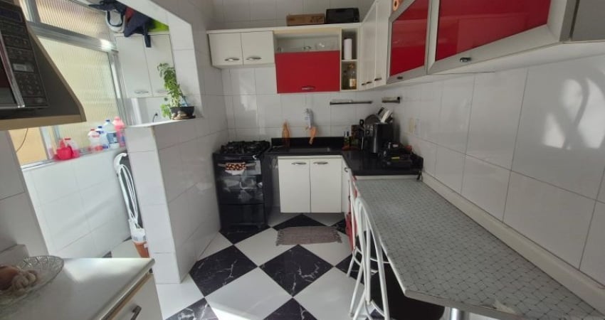 Vendo apto Embaré 2 dorms - 4 quadras da praia REF 2778