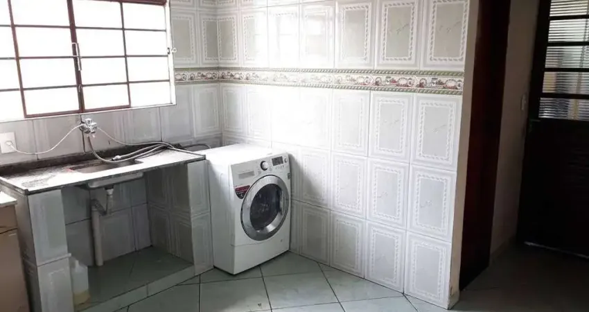Casa com 2 quartos à venda na Rua Paulo Setúbal, 24, Vila Hortência, Sorocaba