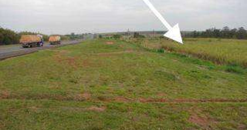 Terreno à venda na Rodovia Castelo Branco, km 136, Centro, Cesário Lange