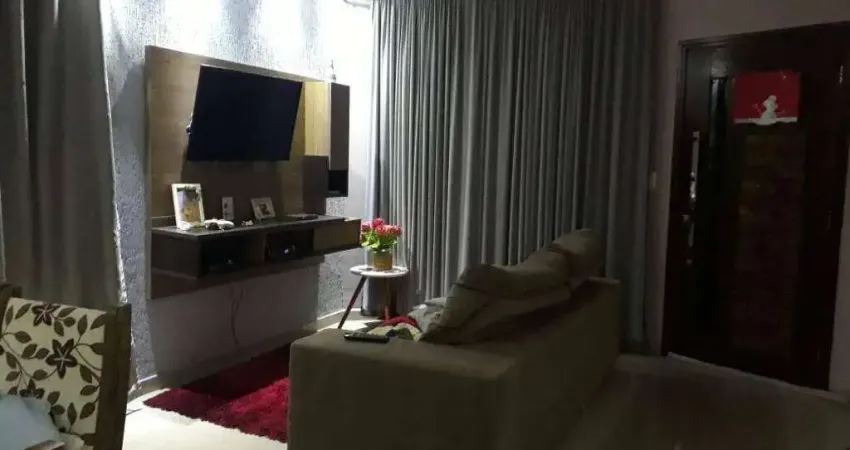 Casa com 2 quartos à venda na Rua Azolino Vieira, 46, Residencial Cristal, Votorantim
