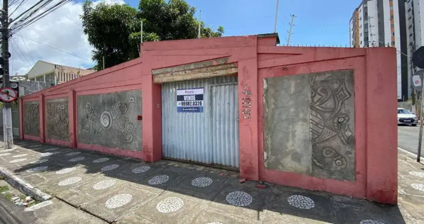Casa ideal para fins comerciais no Pereira Lobo - Rua da Ita Bolos 400m² - 800mil