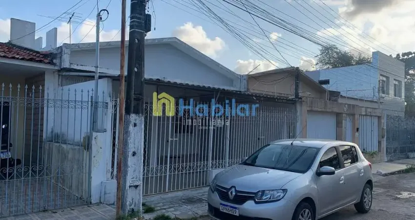 Casa à venda no bairro suissa. próximo à av h fontes, aracaju, se