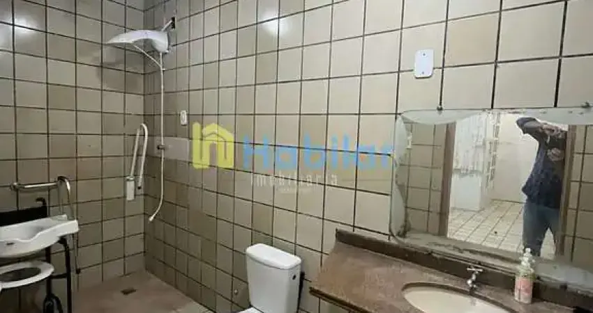 Casa duplex à venda na praça 
da

casa duplex à venda na praça da feira – esquina privilegiada