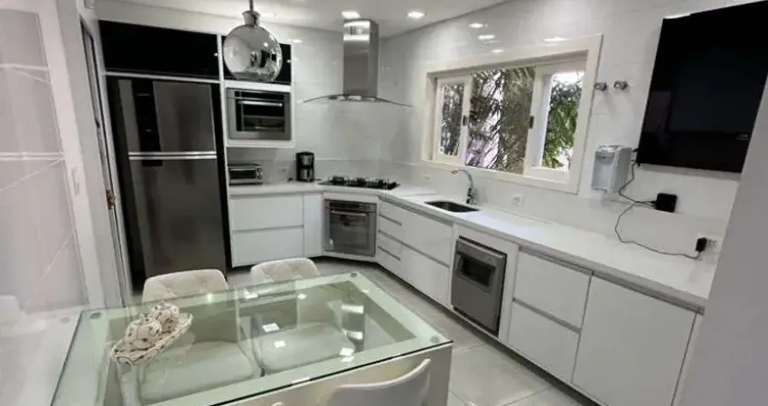 Urbanova, casa com 4 dorms e piscina / Aceita permuta