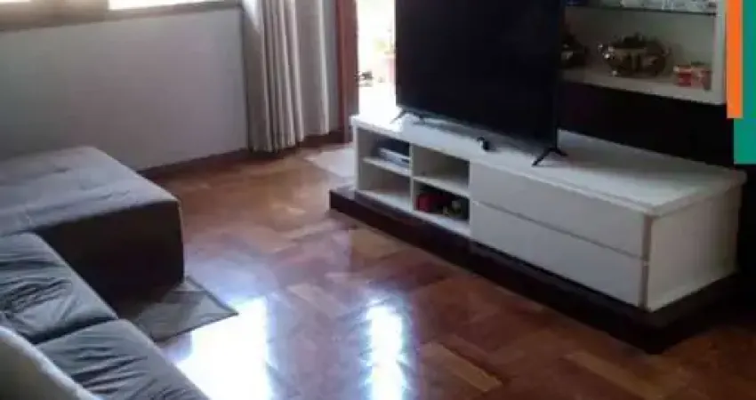 Vila Suzana  Sobrado 4 dorms, 193 m2 de a.constuida, 3 vagas.