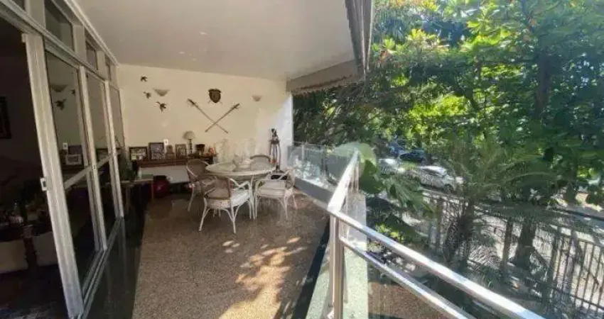 Apartamento à venda na Avenida Afonso de Taunay, Barra da Tijuca, Rio de Janeiro