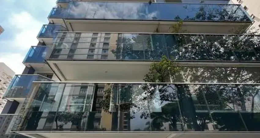 Apartamento com 3 Suítes e 3 Vagas na Av. Rouxinol - Moema/SP
