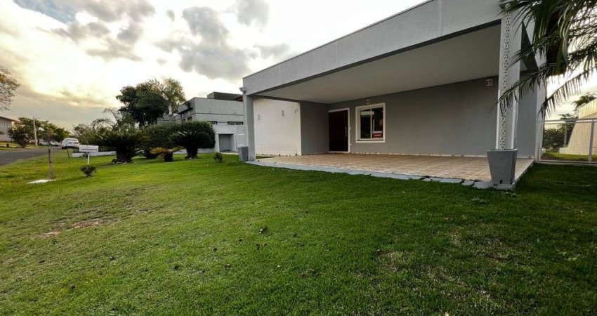 Linda Casa, com Suíte Master e Quintal Amplo no Palmeiras Imperiais em Salto/SP