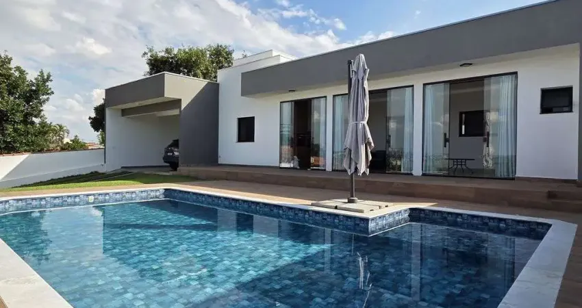 Casa Alto Padrão com Piscina no Condomínio Terras de Santa Rosa em Salto/SP