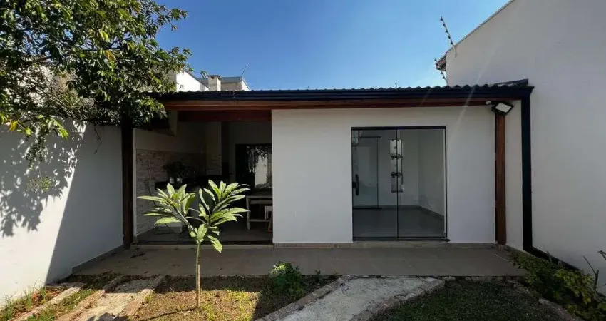 Edícula com 1 dormitório e quintal amplo no Jardim Santa Marta em Salto/SP