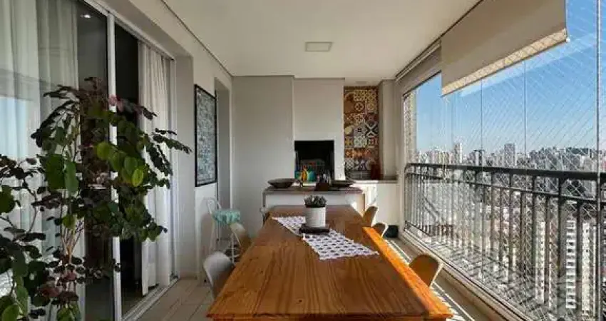 Apartamento em condomínio clube com 3 suítes e 3 vagas na Vila Gumercindo/SP