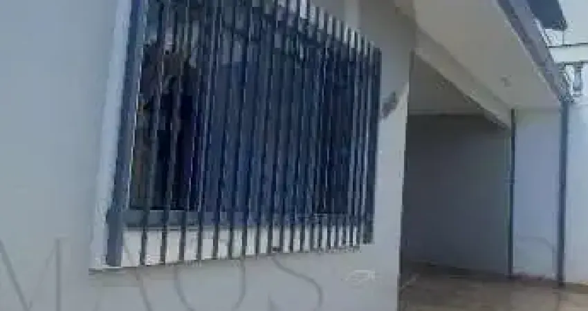 Casa com 3 quartos à venda na Rua Professora Lourdes Mourão, 185, Jardim Centenário, Poços de Caldas