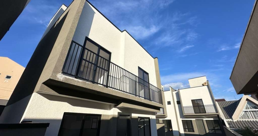 Sobrado com 3 quartos  à venda, 100.12 m2 por R$677000.00  - Xaxim - Curitiba/PR