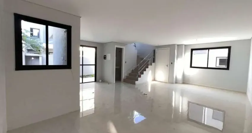 Sobrado com 3 quartos  à venda, 105.53 m2 por R$639000.00  - Uberaba - Curitiba/PR
